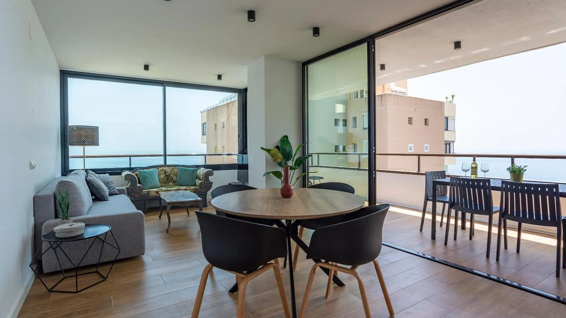 Playamar Waterfront Exclusive Apartment And Views Tower 2 Fl 14 托雷莫利诺斯 西班牙