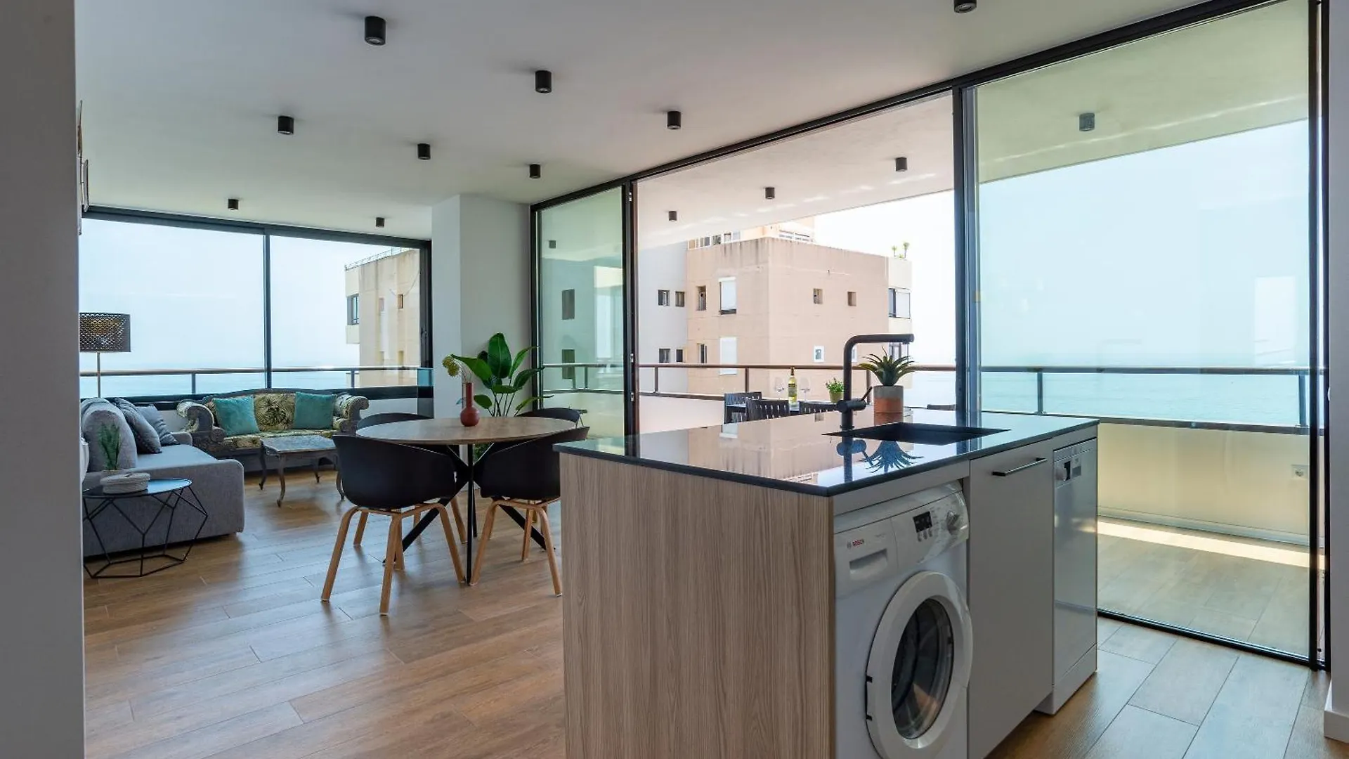 Playamar Waterfront Exclusive Apartment And Views Tower 2 Fl 14 Torremolinos Spain