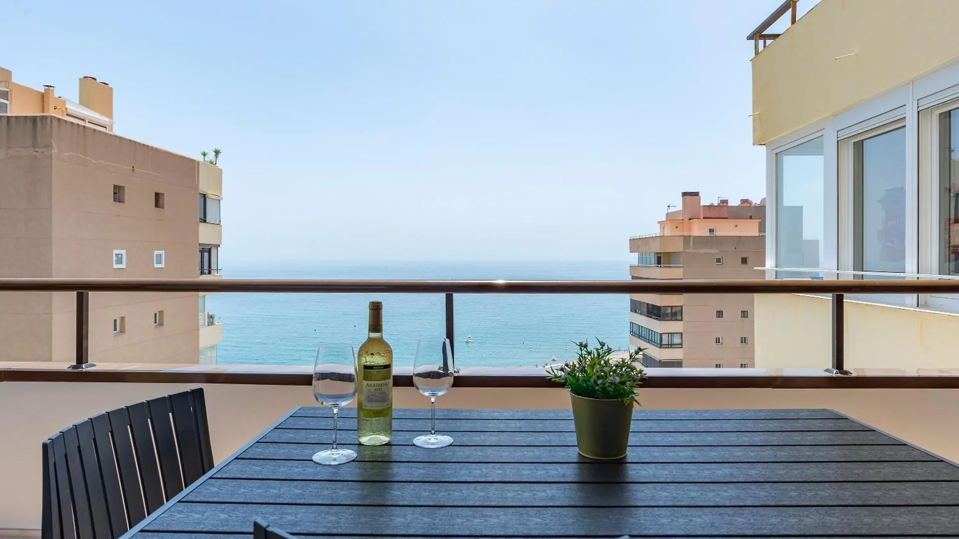 Playamar Waterfront Exclusive Apartment And Views Tower 2 Fl 14 Torremolinos