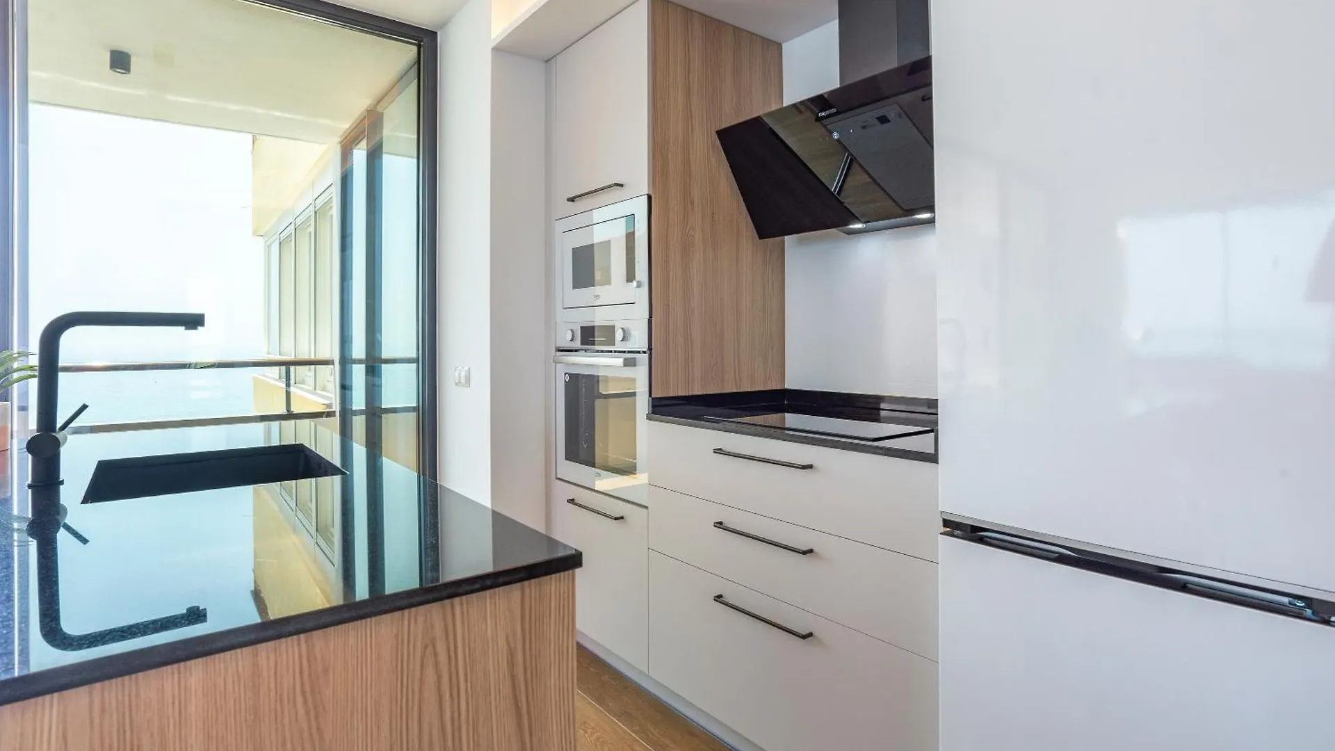 Playamar Waterfront Exclusive Apartment And Views Tower 2 Fl 14 Torremolinos