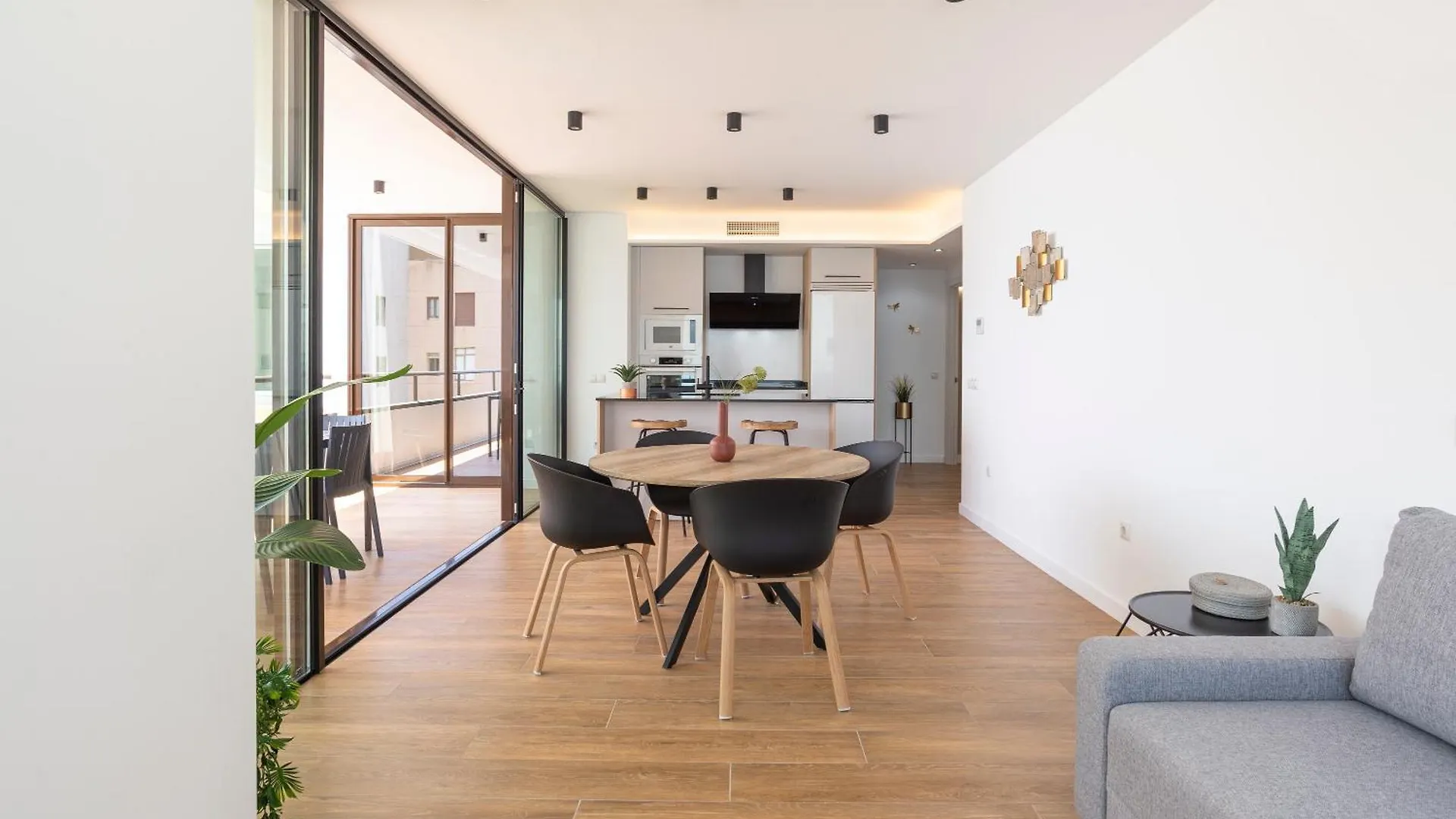 Playamar Waterfront Exclusive Apartment And Views Tower 2 Fl 14 Torremolinos